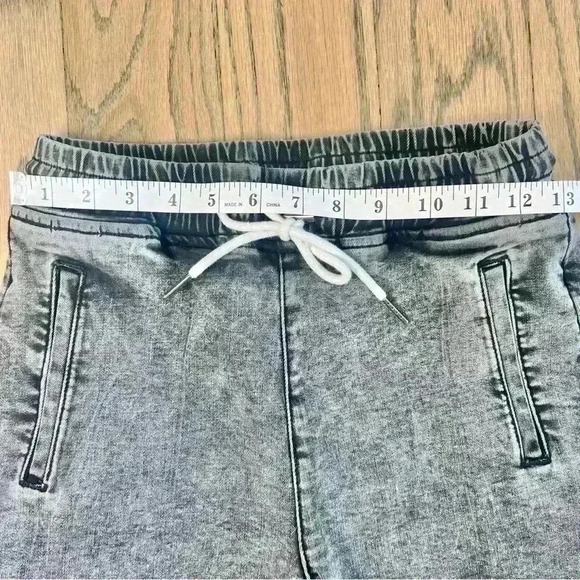 Vervet Women’s Denim Grey Acid Washed Stretchy Jogger Size 24 - Picture 9 of 11
